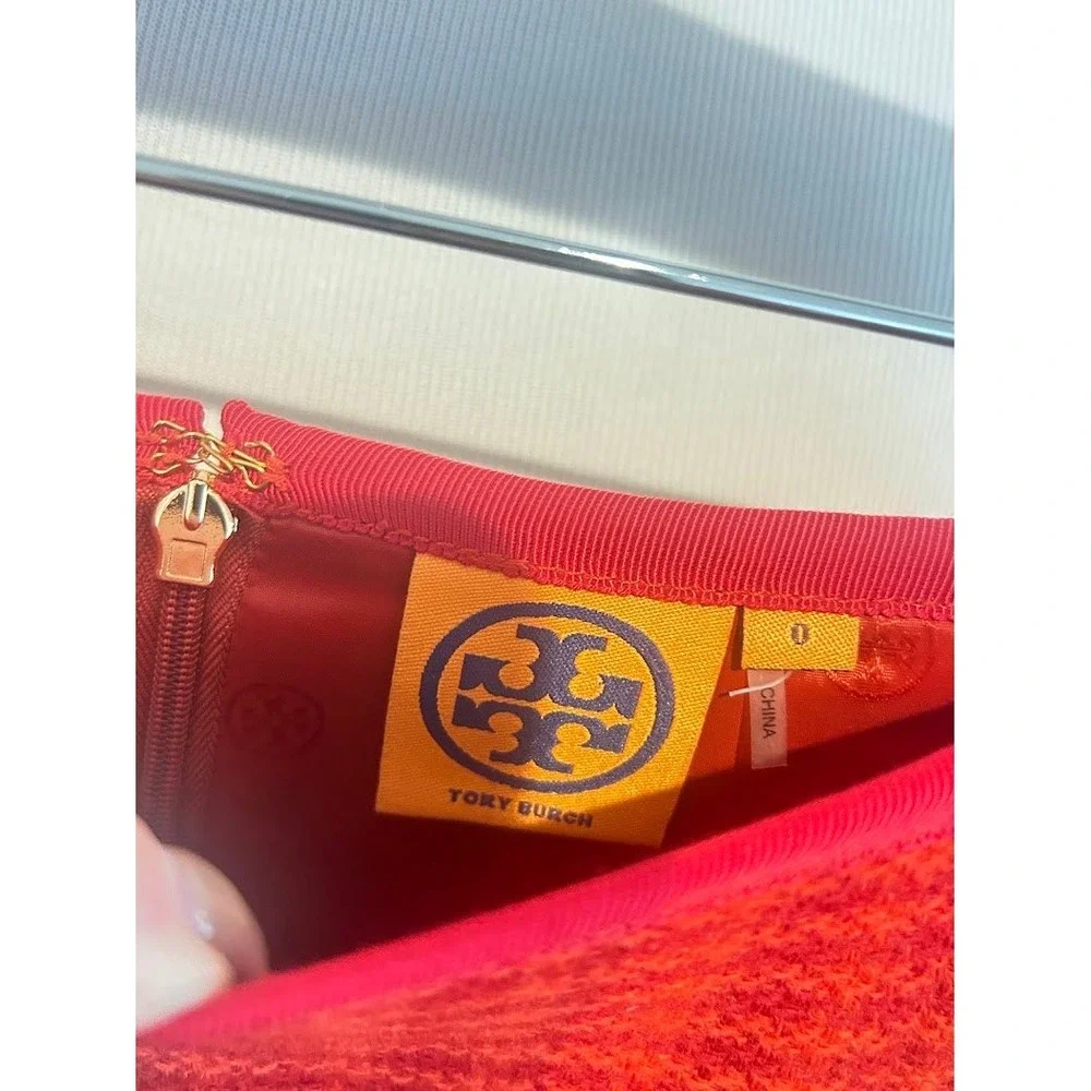Tory Burch‎ Red Orange Textured Tweed Pencil Skirt Size 0 Gold Logo Zipper